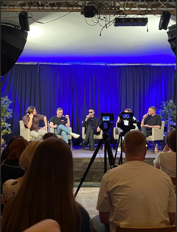 MELOVIN со скандалом ушел со съемок юмористического шоу - фото 1