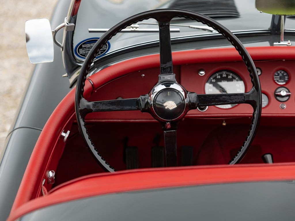 Що відомо про Jaguar XK 120