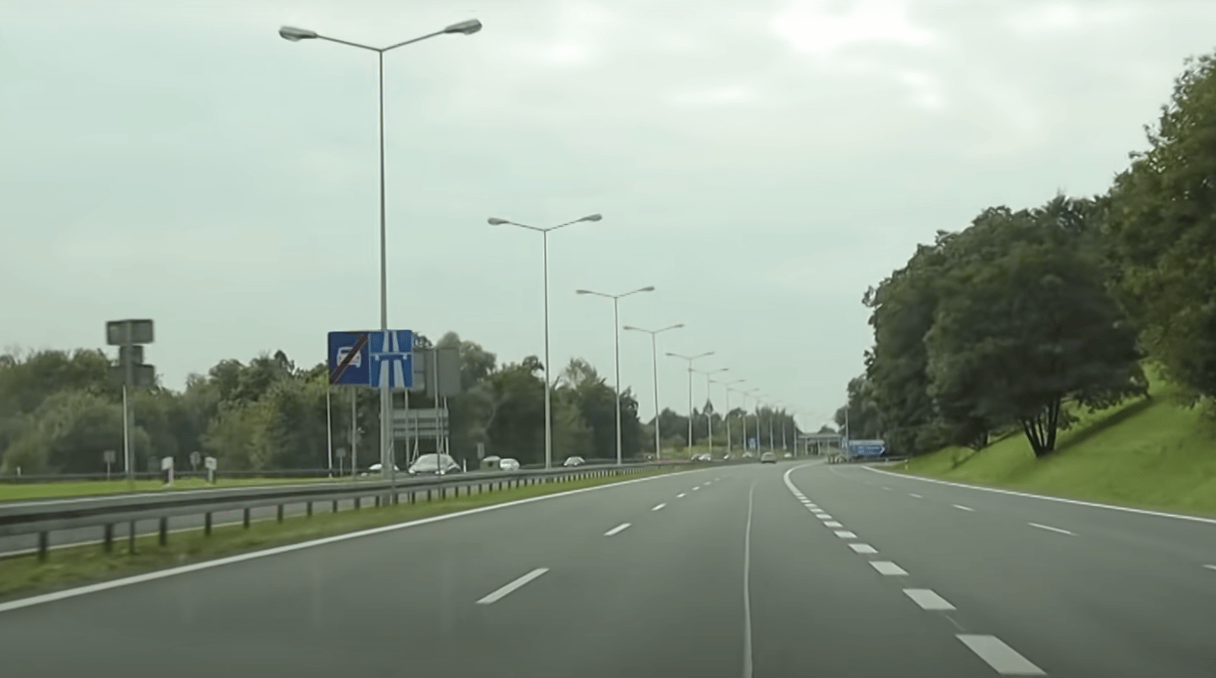 Платная дорога в Европе