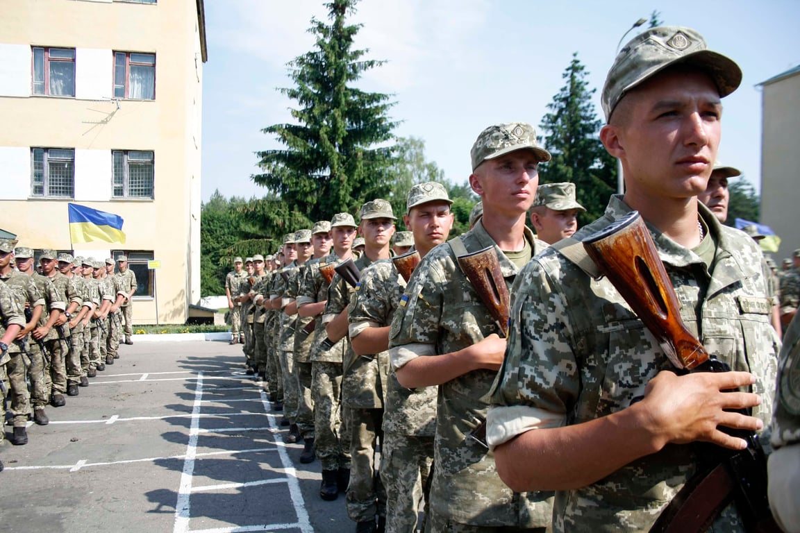 Що відомо про строкову службу в Україні