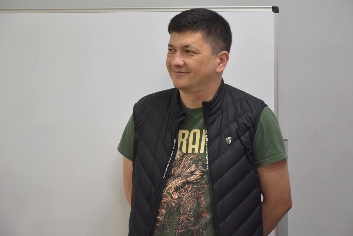 Виталий Ким на открытии цифрового образовательного центра. Фото: Николаевская ОГА