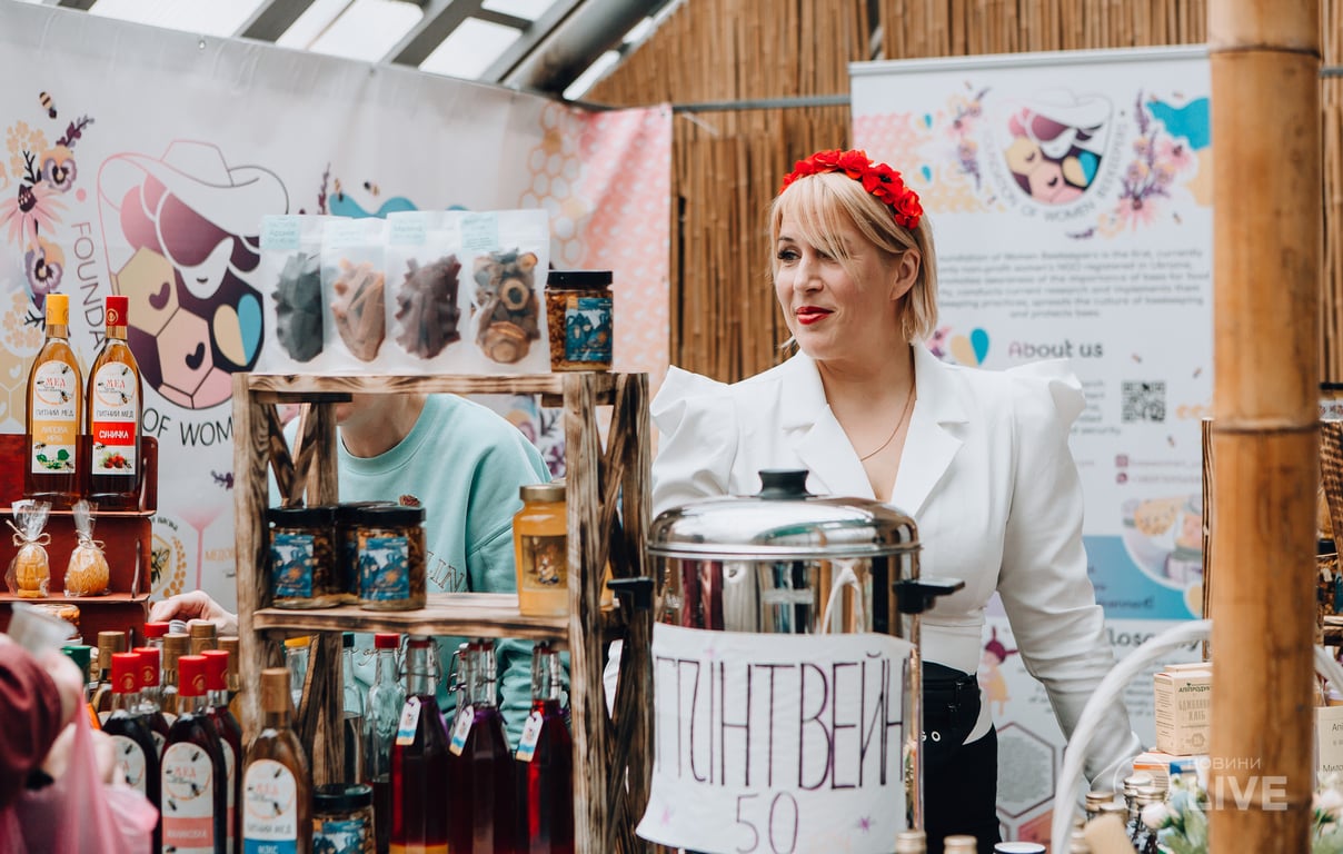 Весенний вернисаж в ботаническом саду Киева