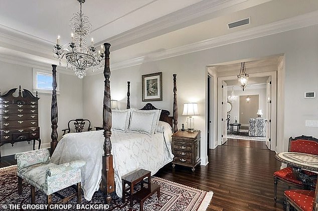 Мик Джаггер продает роскошное поместье, подаренное возлюбленной, гараздо младше его - фото 2