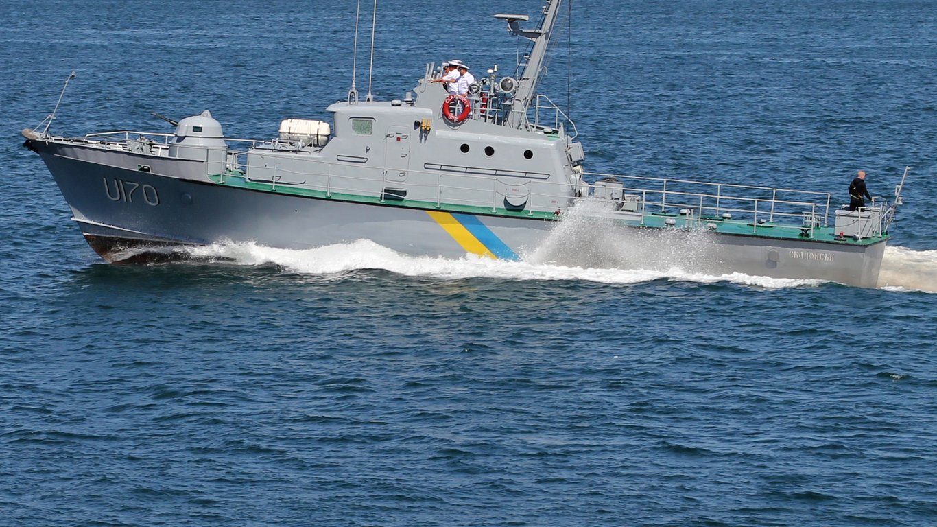 Катер "Скадовськ"