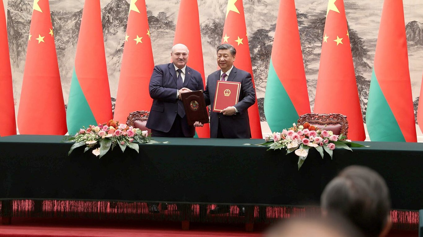 Сі Цзіньпін та Лукашенко