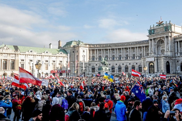 Протесты, вакцина