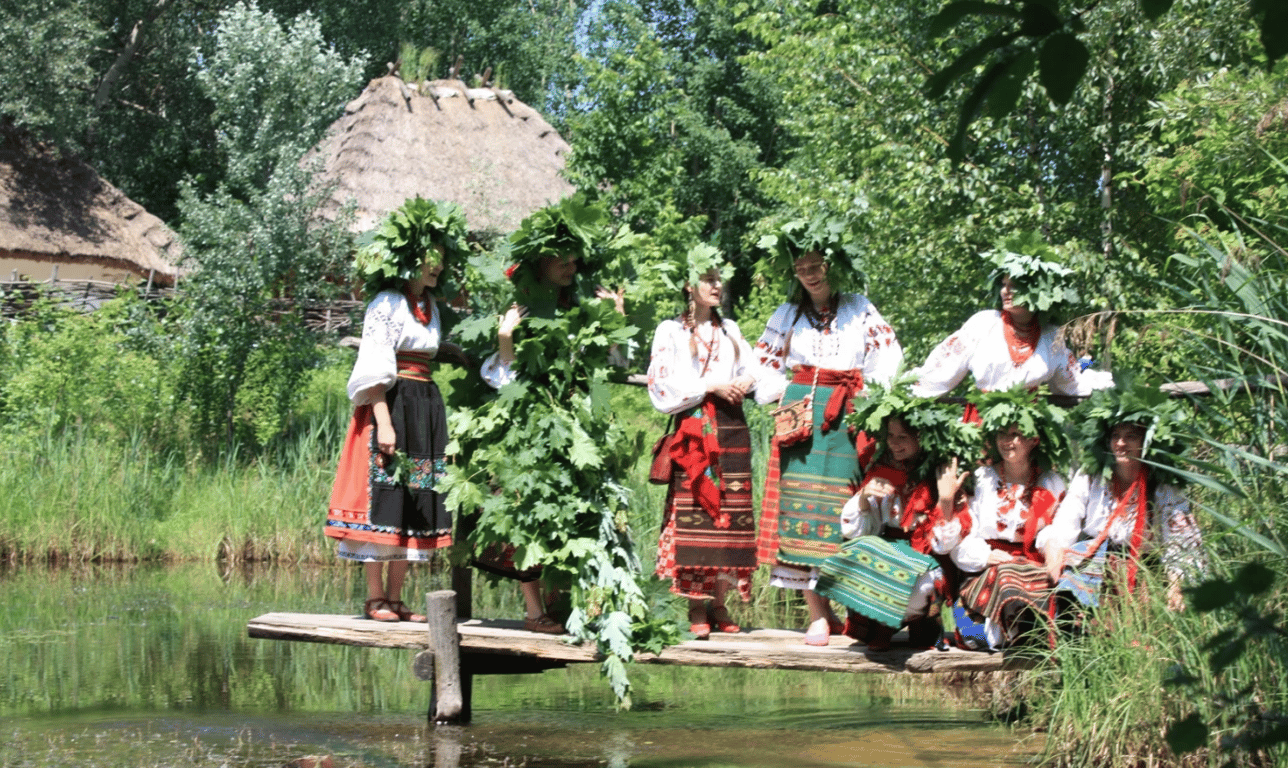 Празднование Троицы в Украине