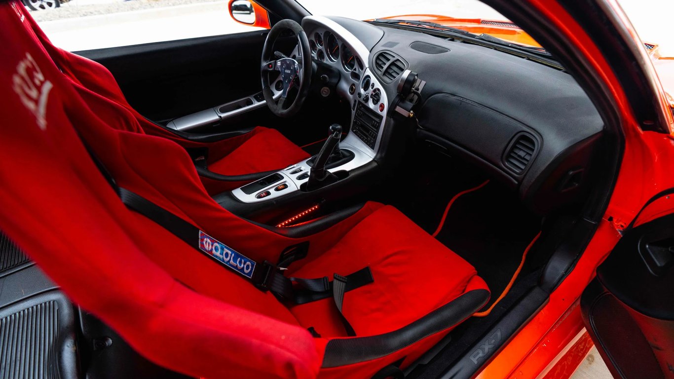 На аукцион выставили спорткар Mazda RX-7 1993 года выпуска из фильма "Двойной форсаж"