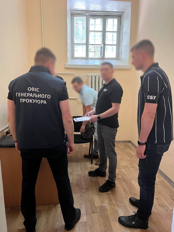 Експосадовці Міноборони, яких підозрюють у розкраданні 1 млрд грн. Фото: Офіс генпрокурора