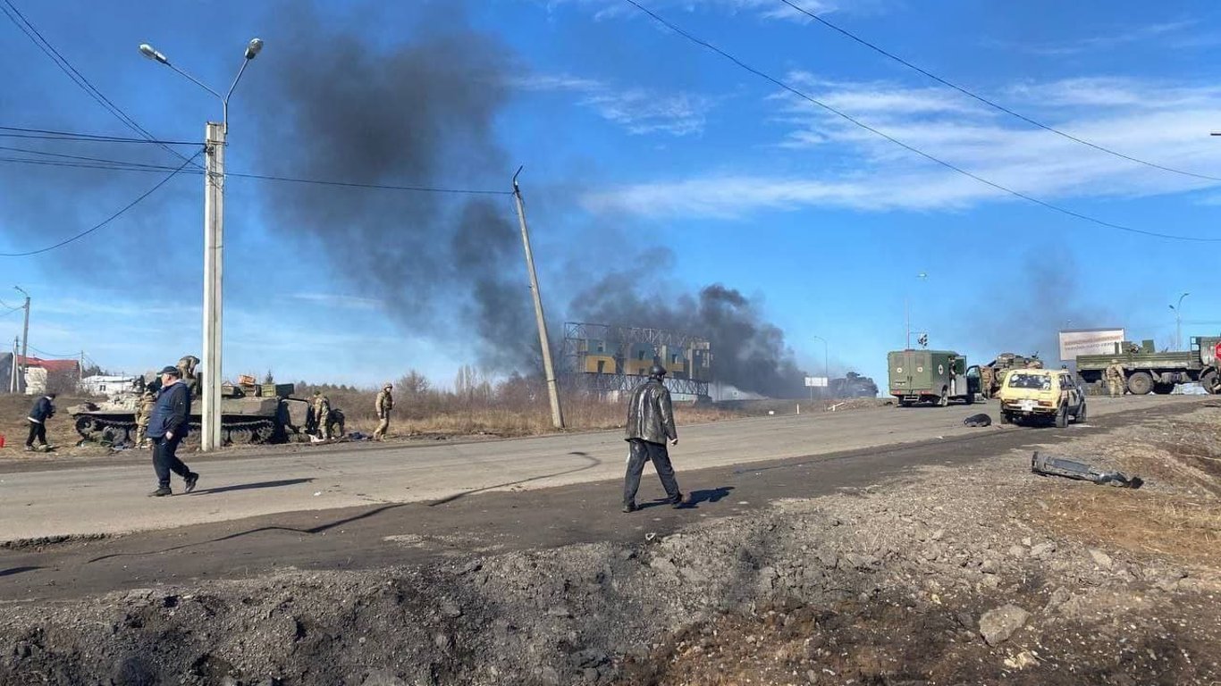 В сети появились фото подбитой российской техники под Харьковом