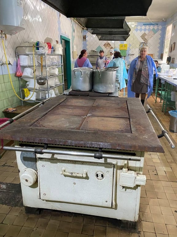 Кухня, на якій готували їжу для  малозабезпечених громадян. Фото: Олексій Асауленко / facebook