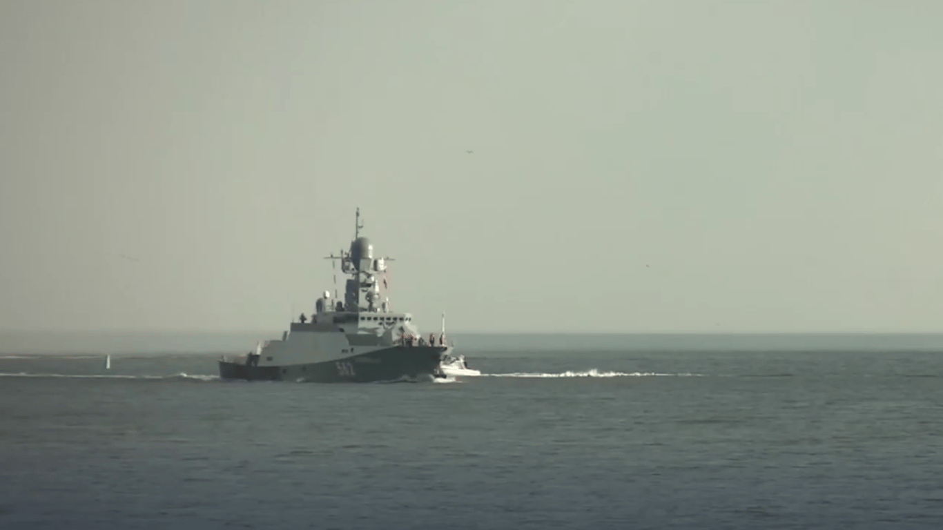 В Черном море зафиксировано 6 вражеских кораблей
