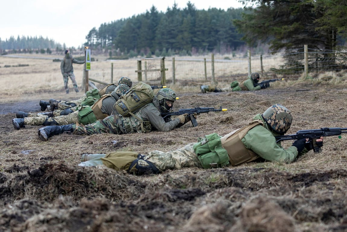 українські військові на навчаннях в Британії