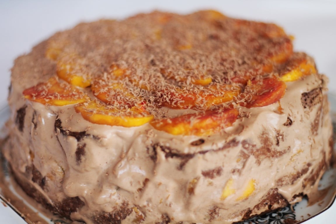 торт з фруктами