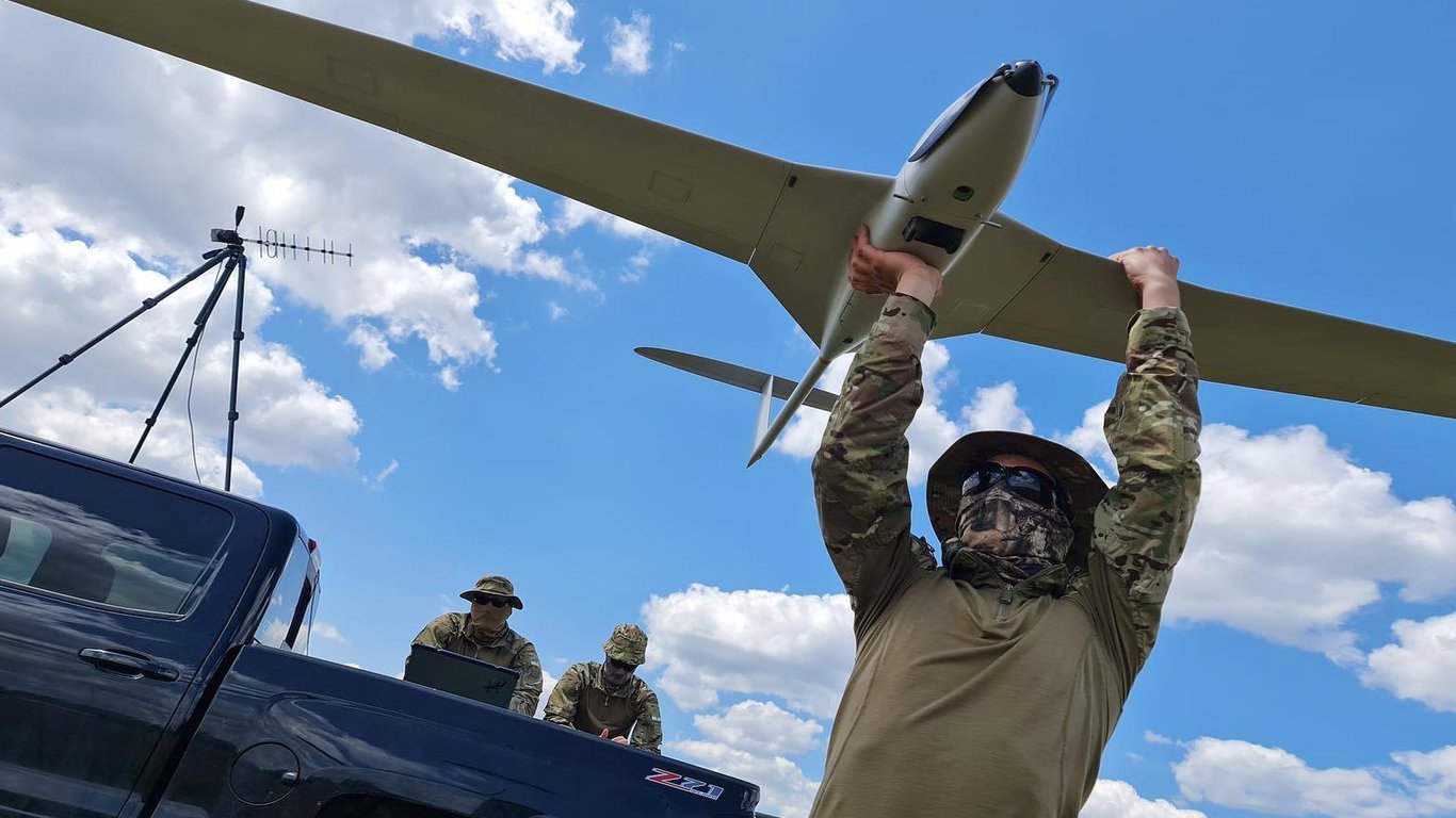 Які безпілотні літальні апарати вітчизняний ВПК постачає для потреб Збройних Сил України