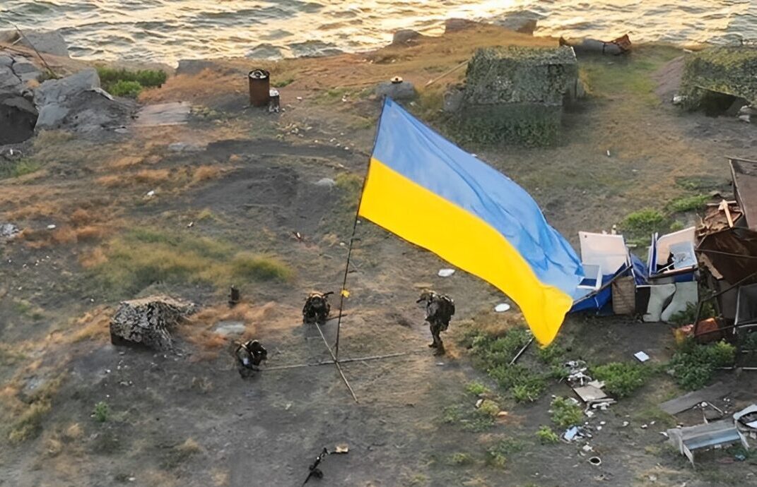 звільнення Зміїного