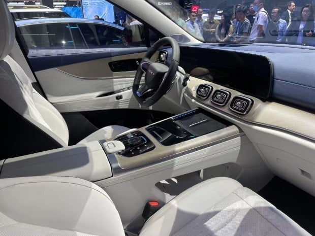 Новый кроссовер Tiggo 9