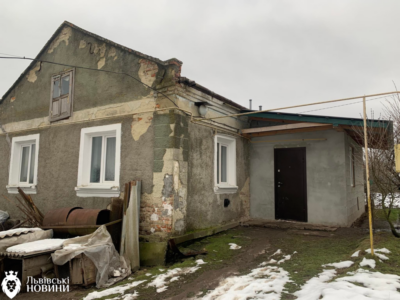 На львівщині може обвалитися дім
