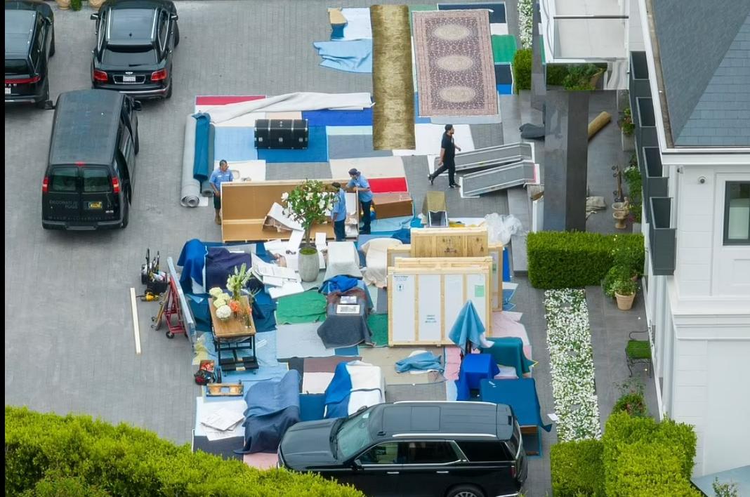 25 ванных и парковка на 80 авто: Аффлек и Лопес приобрели семейное гнездышко - фото 2