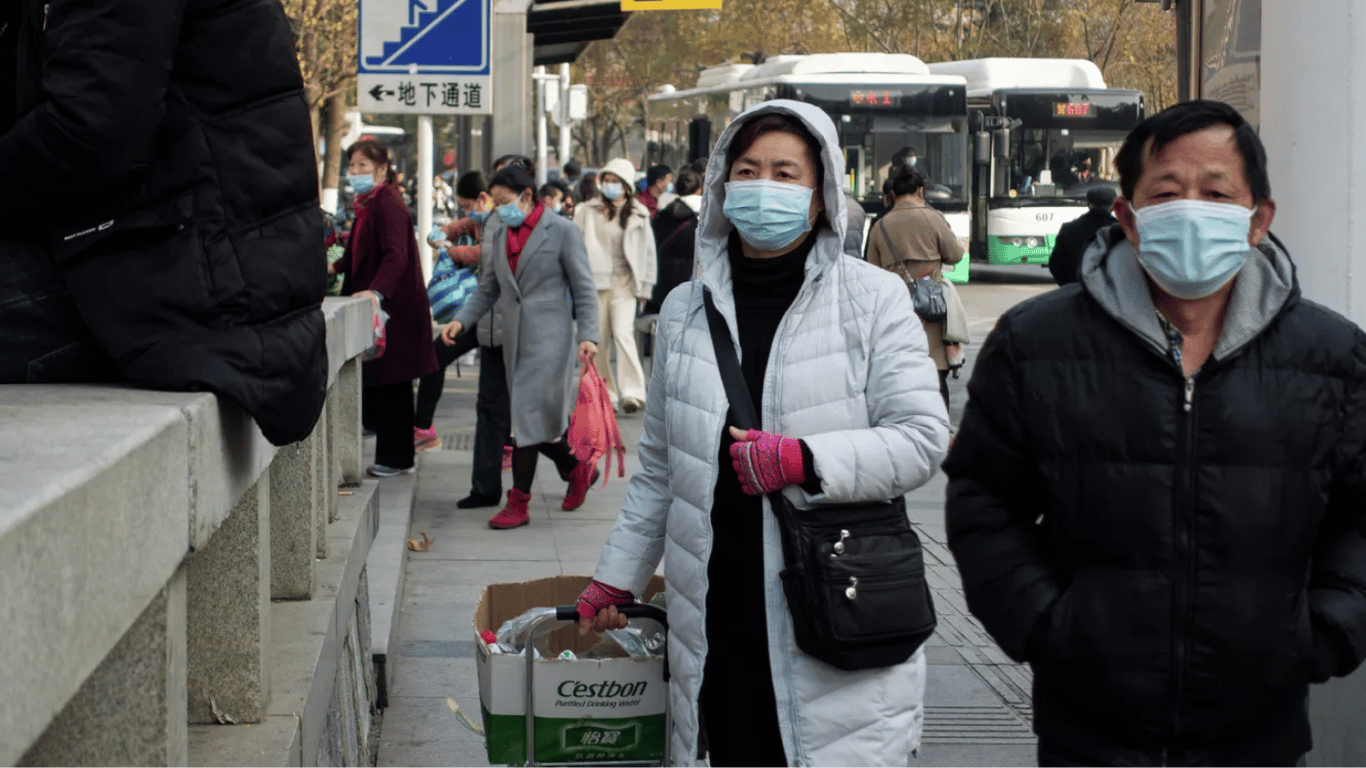 Китай вперше відкрив кордони від початку пандемії COVID-19