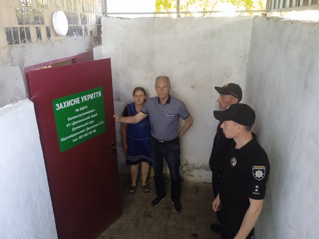 Інспекція бомбосховищ на Одещині. Фото: ГУНП в Одеській області. 