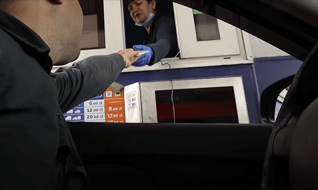 Платная дорога в Европе