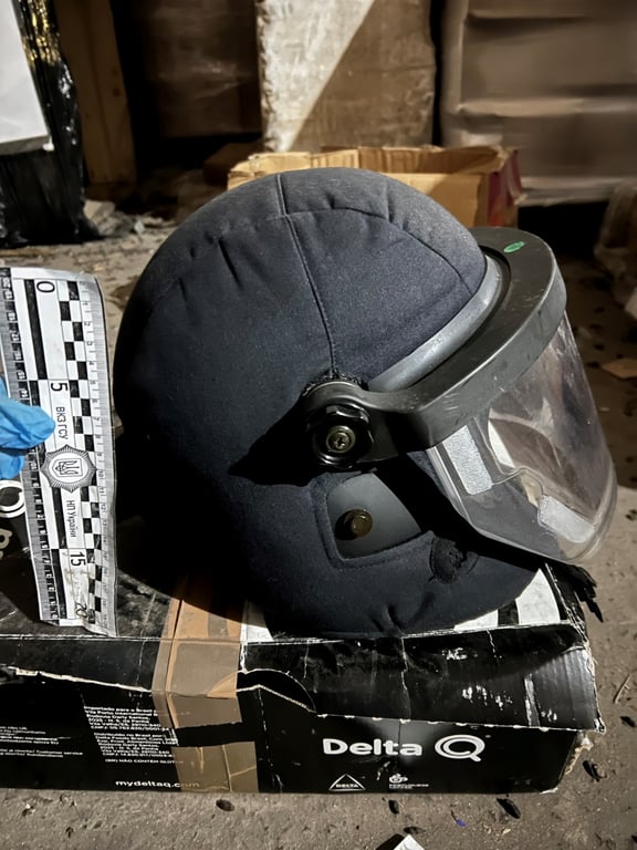 Склад з гуманітаркою в Києві