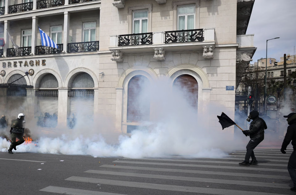 протести в Греції