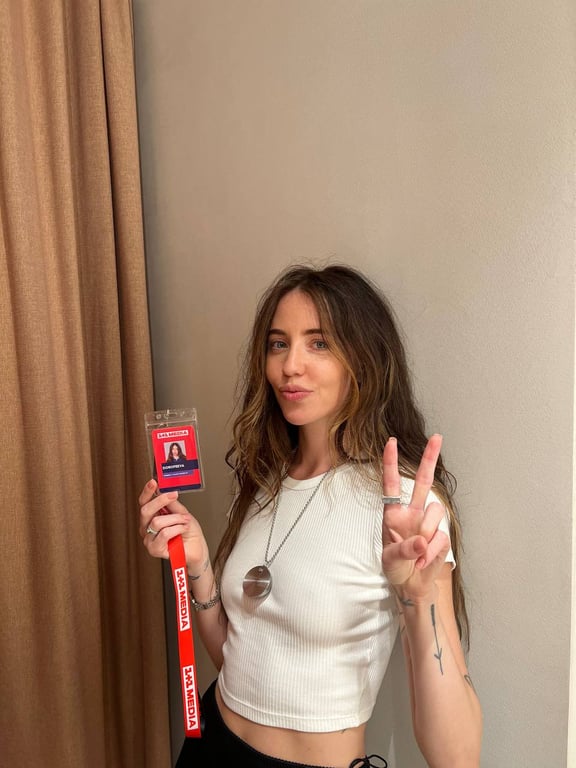 "Так! Я згодна": DOROFEEVA показала, як їй зробили цікаву пропозицію - фото 2