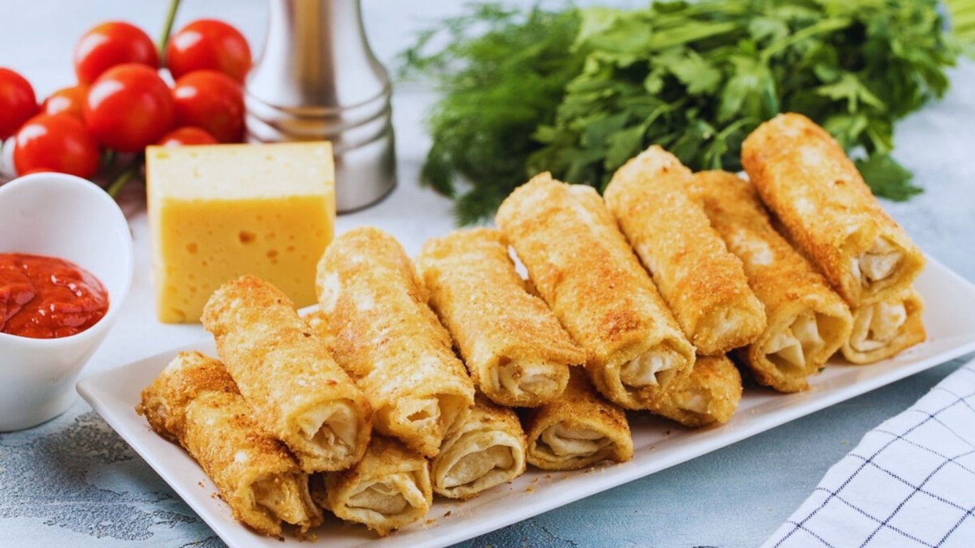 трубочки из лаваша в духовке. трубочки из лаваша. сырные трубочки. вертута ллаваш. трубочки закусочные из лаваша.