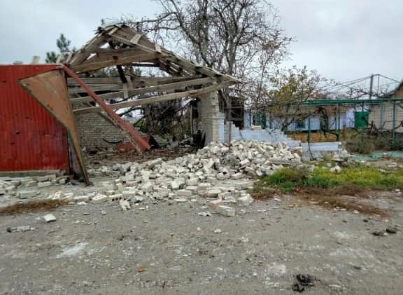 Зруйнований будинок у Херсонській області. Фото: Максим Козицький 