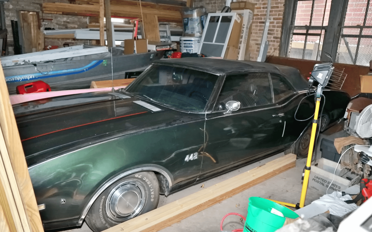 Як виглядає Oldsmobile 442