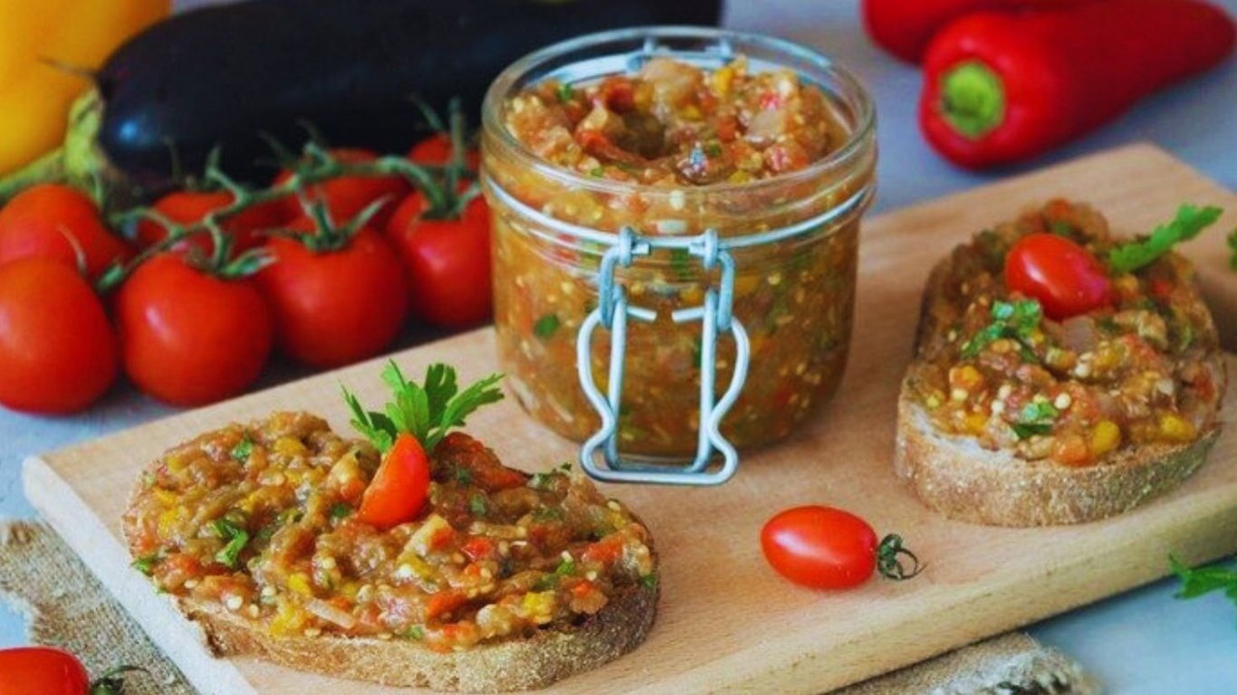 Баклажанная икра пальчики оближешь