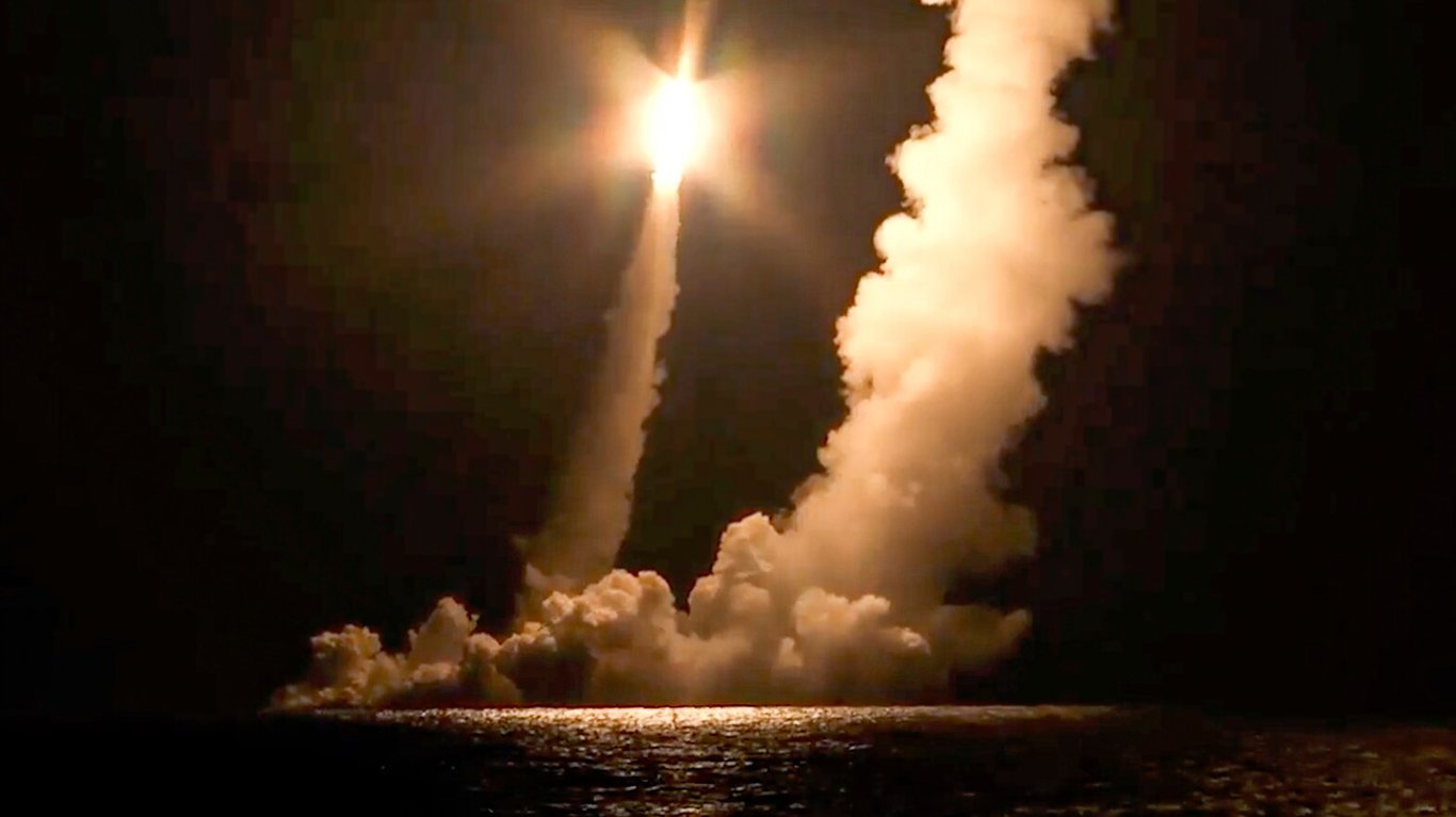 Пуск ракети Калібр