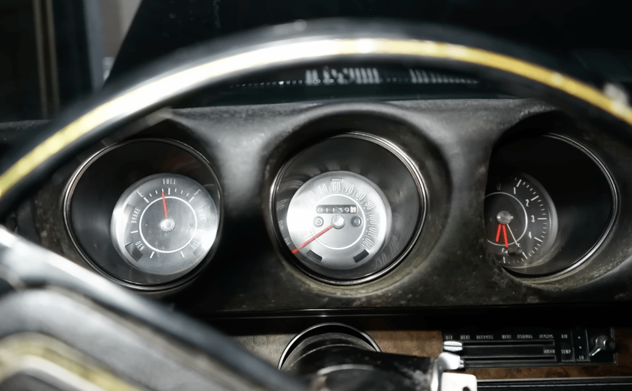 Характеристики кабріолету Oldsmobile 442