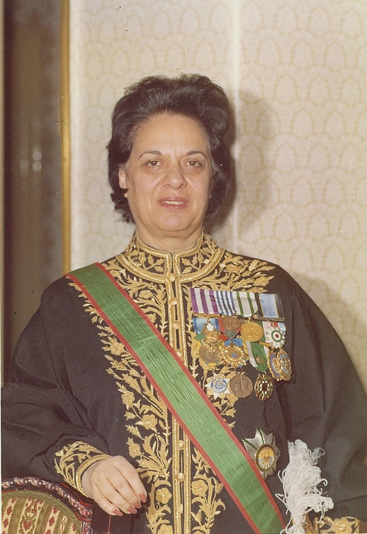 Фаррухру Парса, первая женщина – премьер-министр Ирана