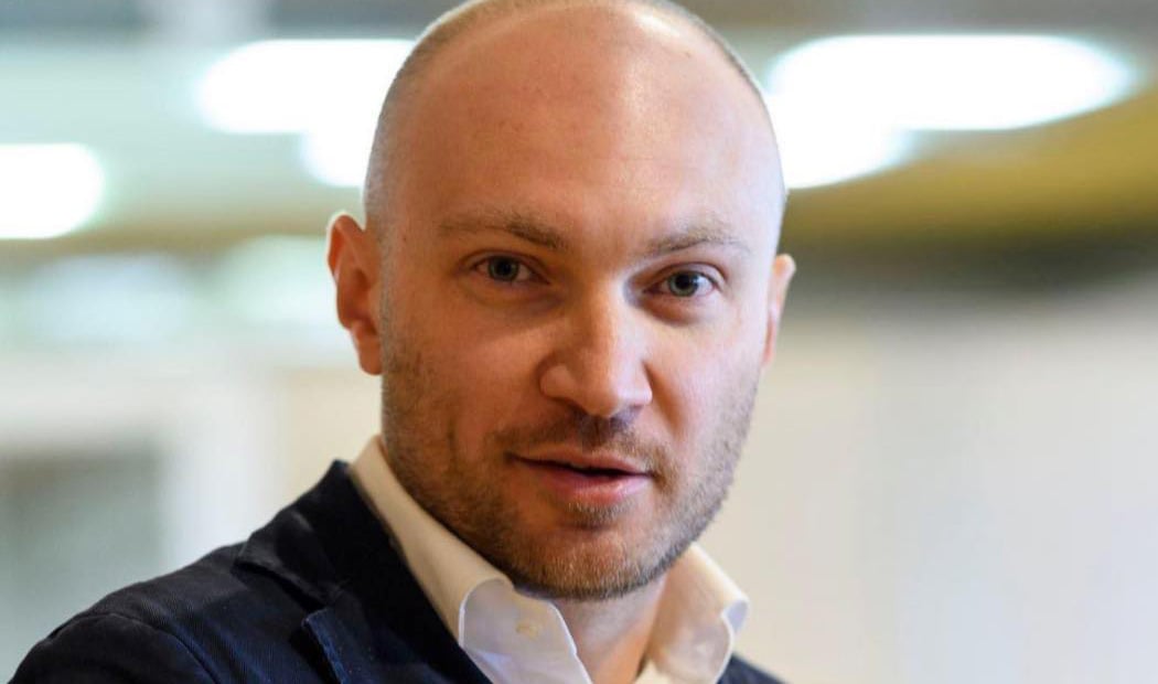 Андрій Бузаров