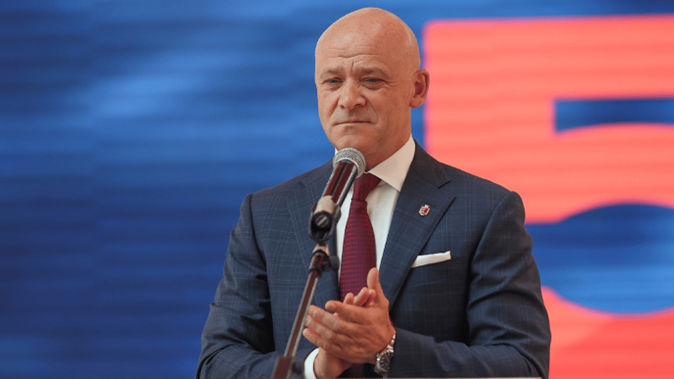 Геннадій Труханов запустив атаку ботів у мережах