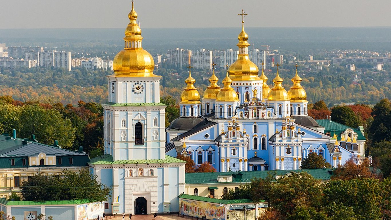 У мережі показали унікальне фото, як за часів СРСР знищили одну з найбільших святинь Русі в Києві