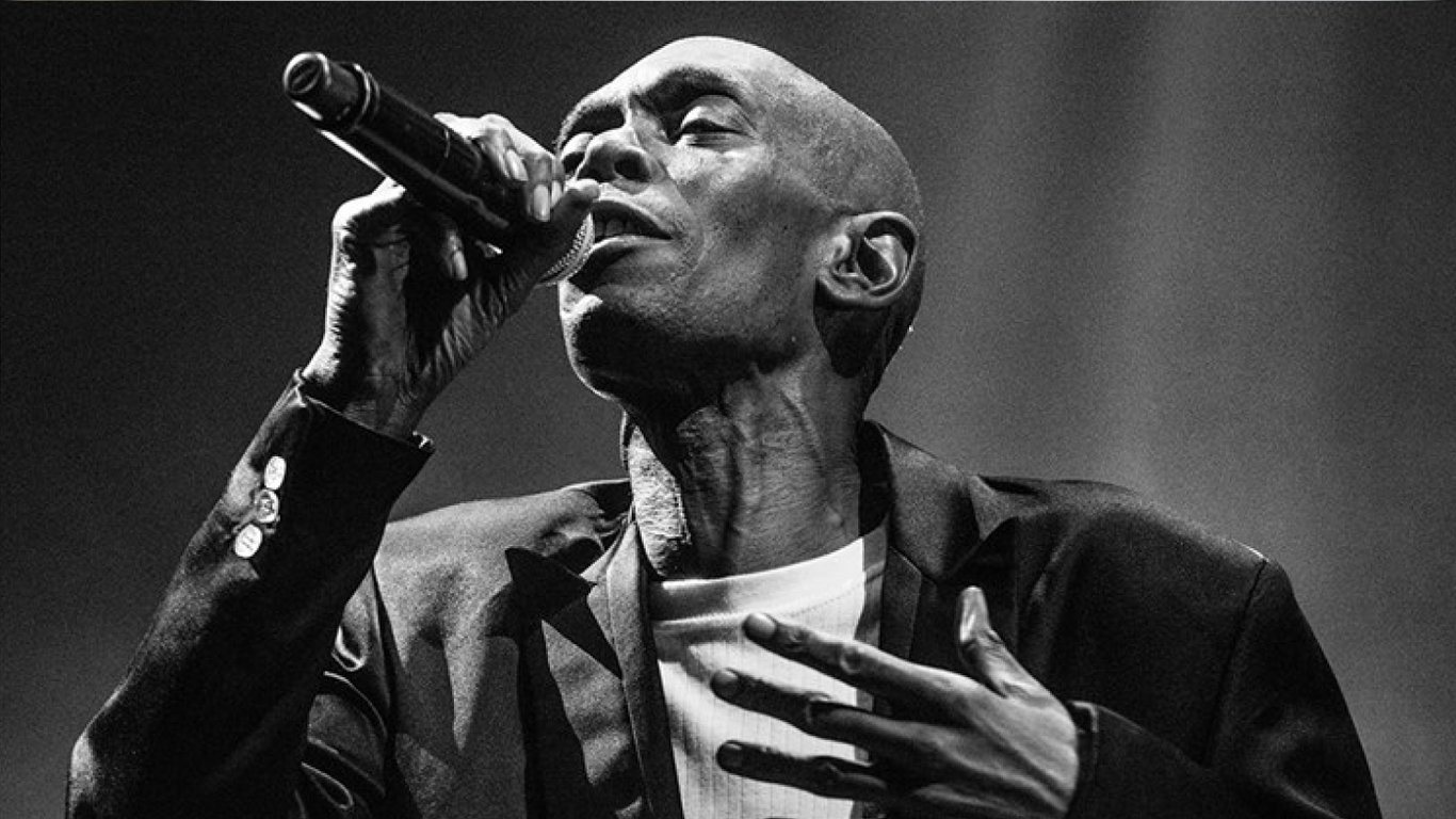 Помер соліст гурту Faithless Максі Джаз