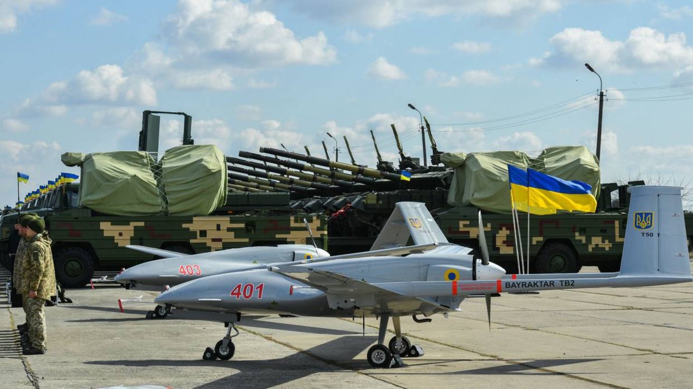 Україну не треба озброювати - російський наратив, який наслідують деякі держави