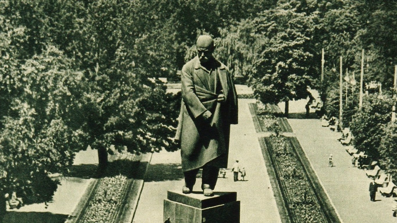 Найкращий пам'ятник Великому Кобзарю у світі. Історія монумента у Харкові