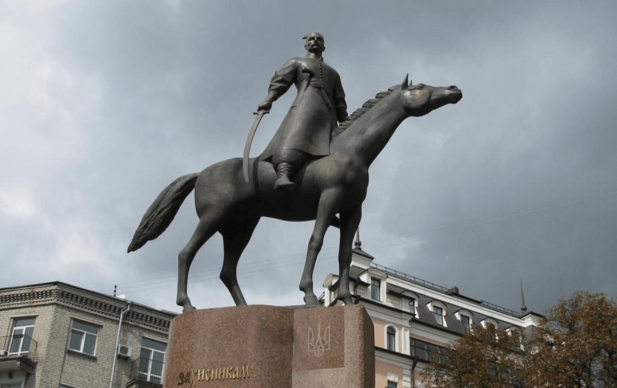 Памятник Защитникам границ Отечества всех поколений