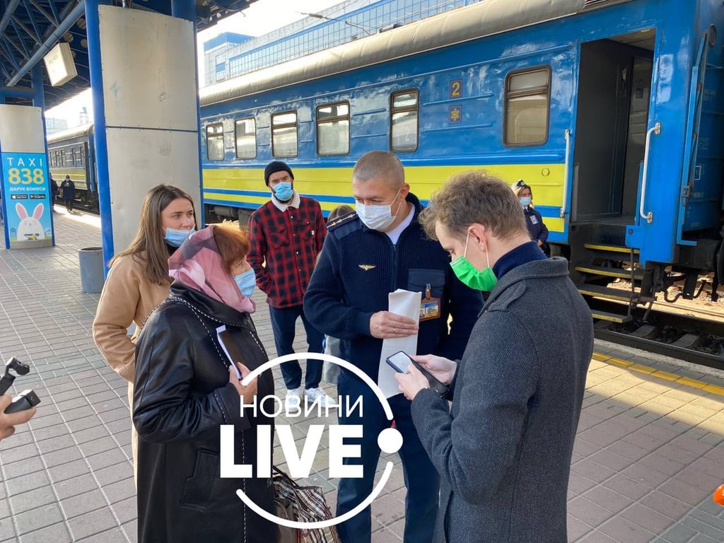 На вокзале в Киеве новые правила проезда