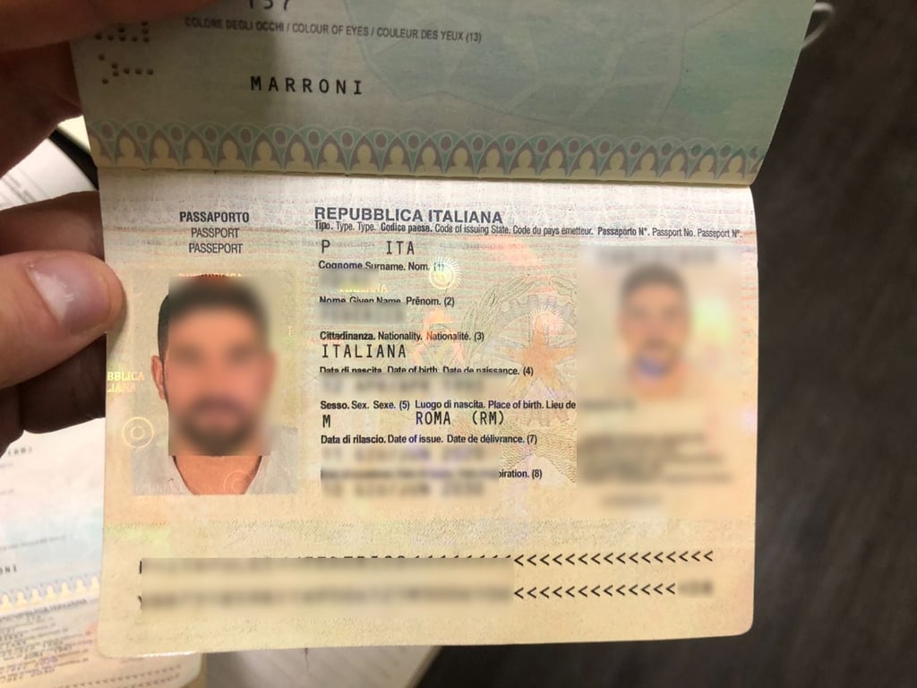 Підробний паспорт громадянина Туреччини