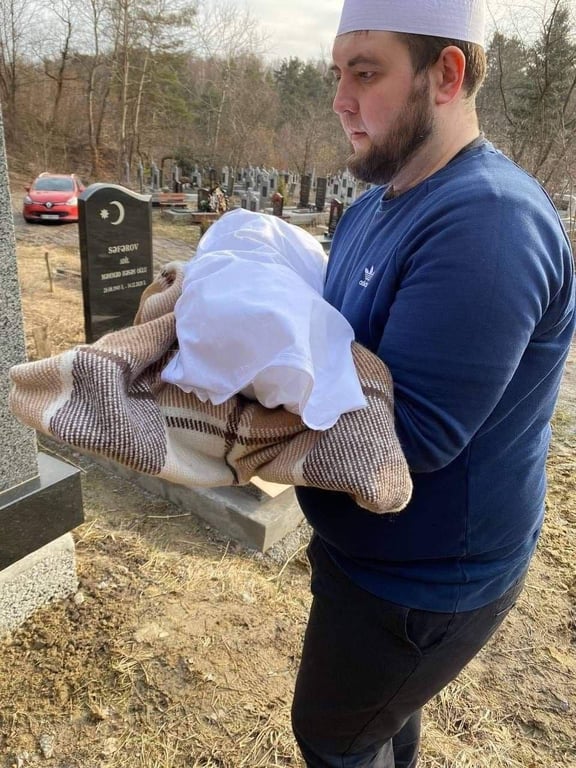 Поховання дитини