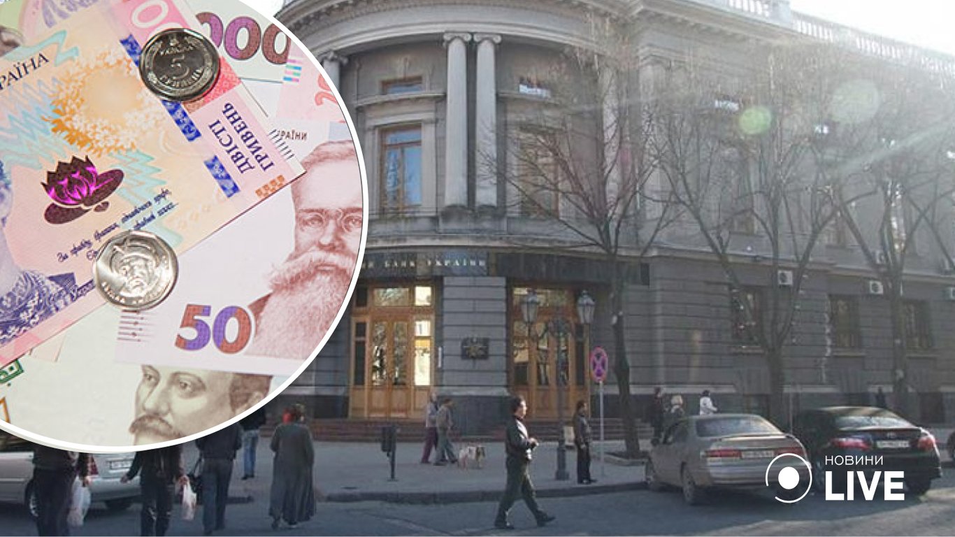 В отделениях можно оформить карту и снять наличные.
