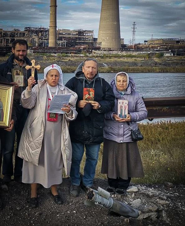 РПЦшные фанатики изгоняли демонов на "Азовстали"