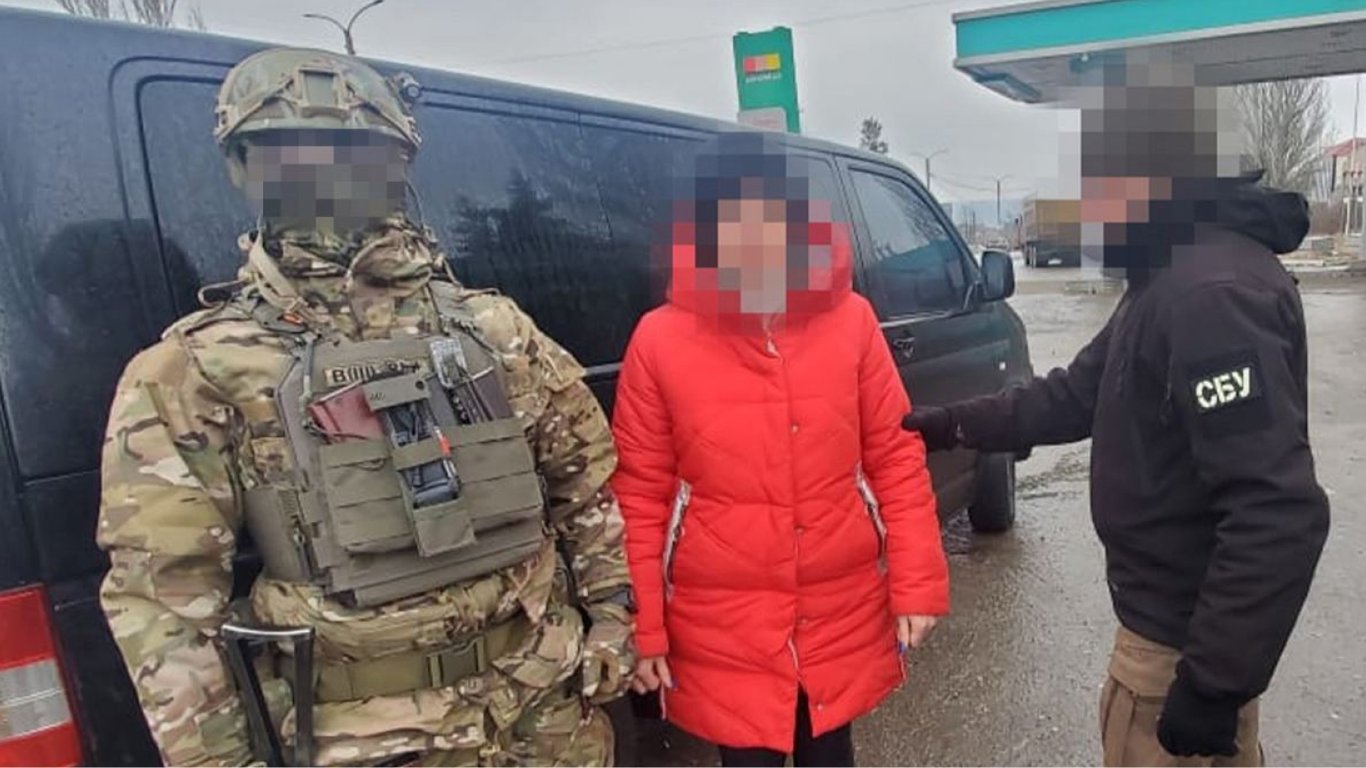 СБУ знешкодила російську агентуру, яка наводила ракети на пологові та школи