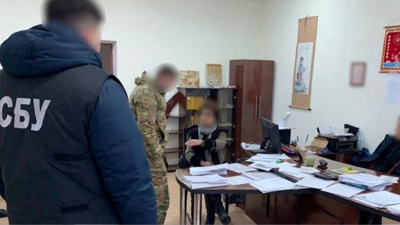 СБУ викрила підприємство, яке постачало деталі для військової техніки рф